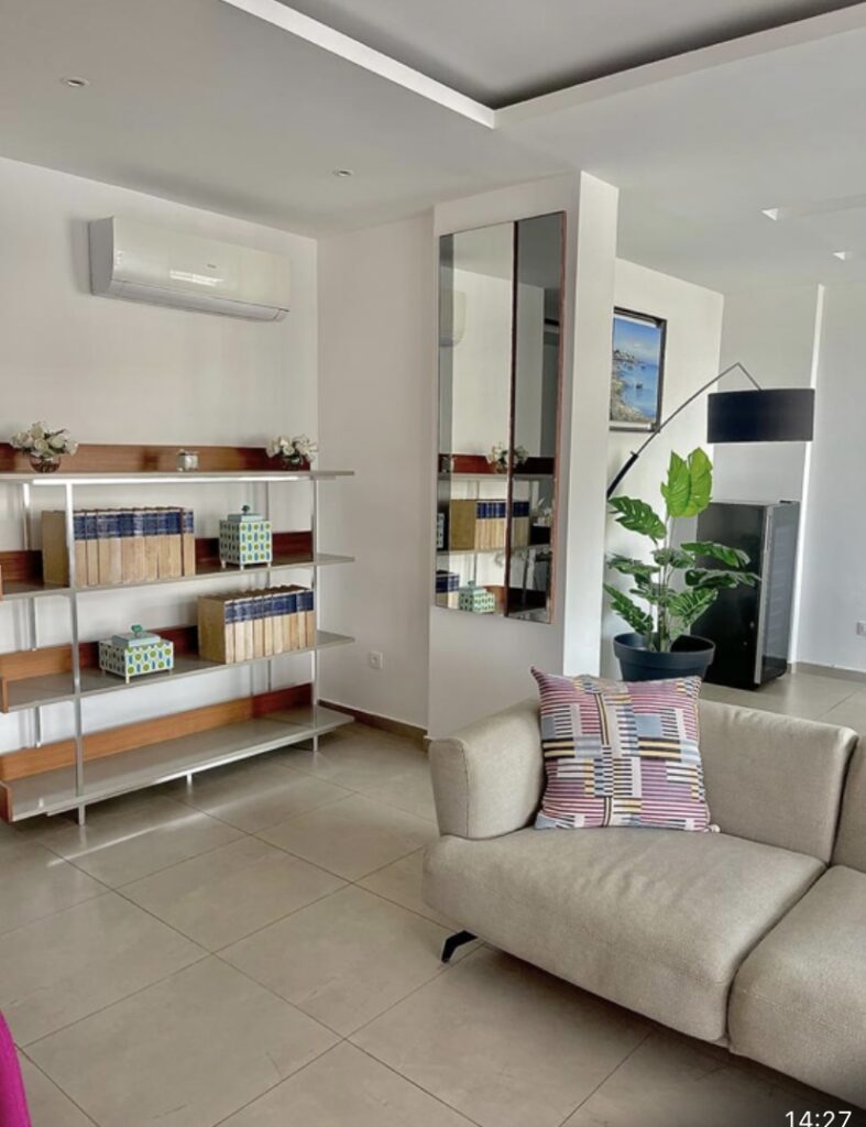 2AC9DF8B-6D1A-4087-94E7-BA00E20A6C0C