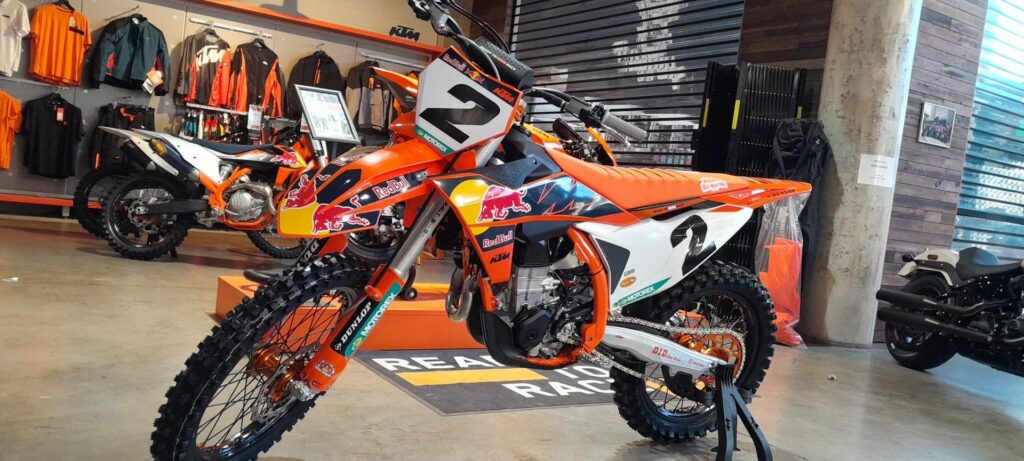 2023-KTM-SX-450-F-Factory-Edition1