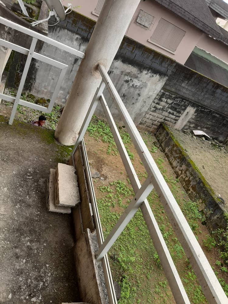 DA087C96-0215-4123-8F02-69362989E8F0