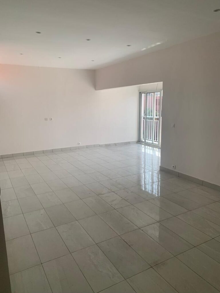 IMG-20241216-WA10571