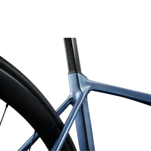 2025-Giant-TCR-Advanced-0-Di2-Road-Bike-4