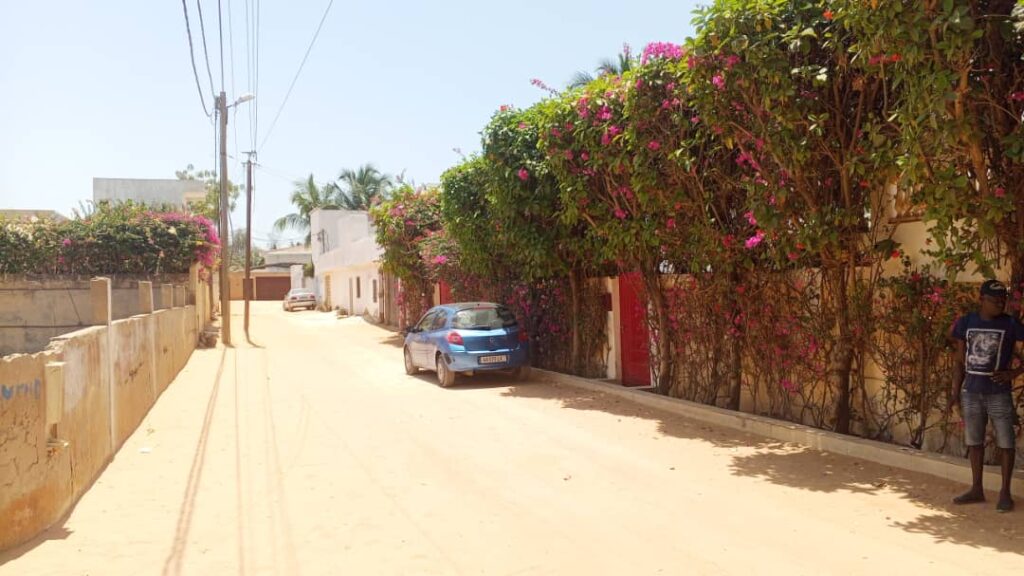 Terrain-685-metres-carres-a-Saly-2