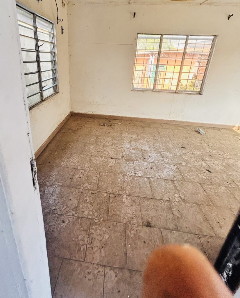 photo_5992186175374345654_y